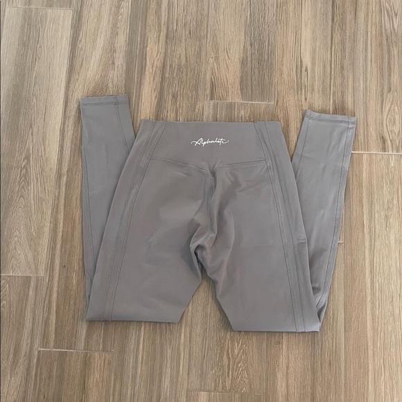 alphalete leggings - Picture 2 of 5